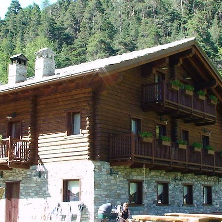 Agriturismo Les Hiboux Brusson Exterior foto
