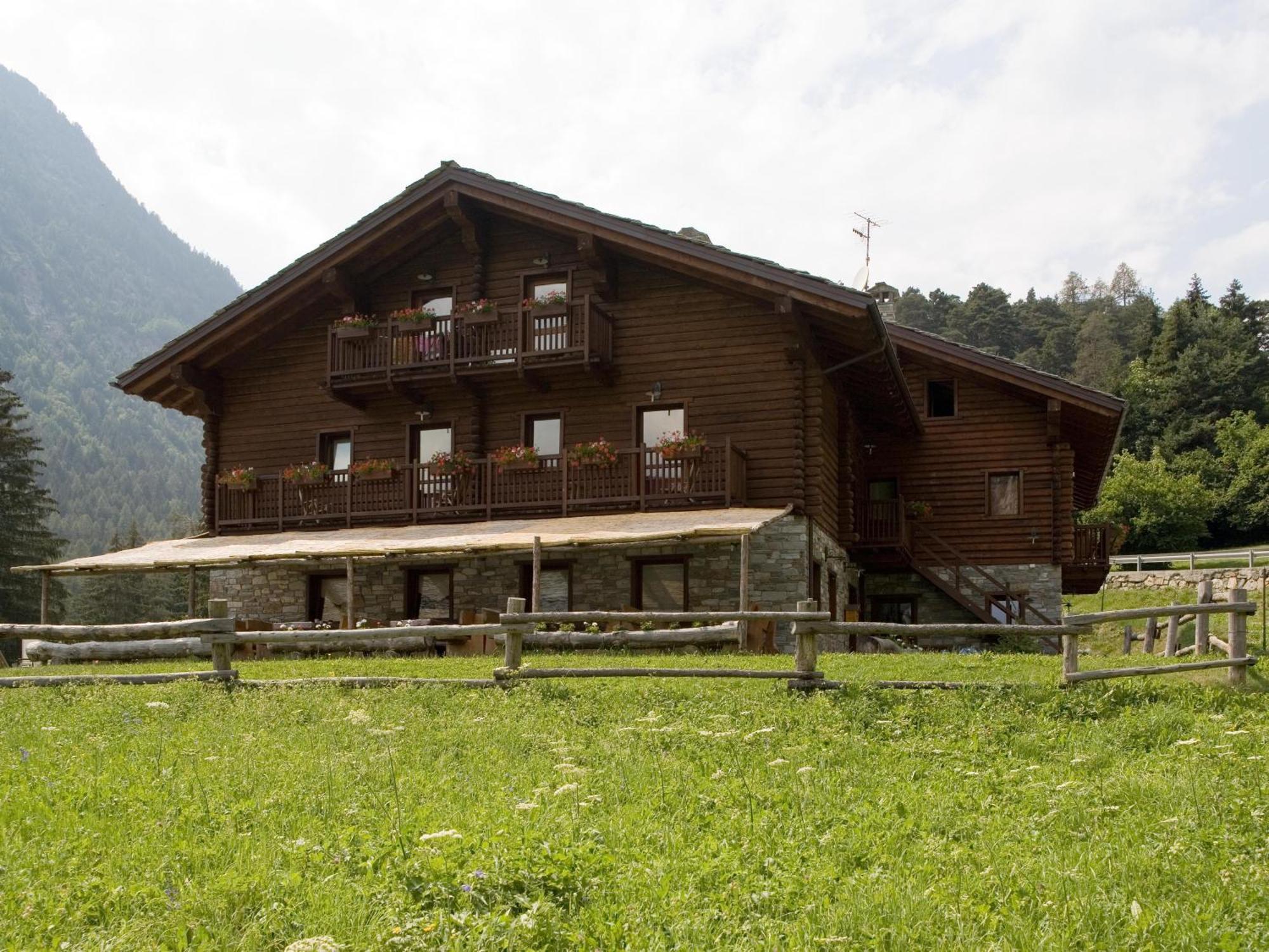 Agriturismo Les Hiboux Brusson Exterior foto